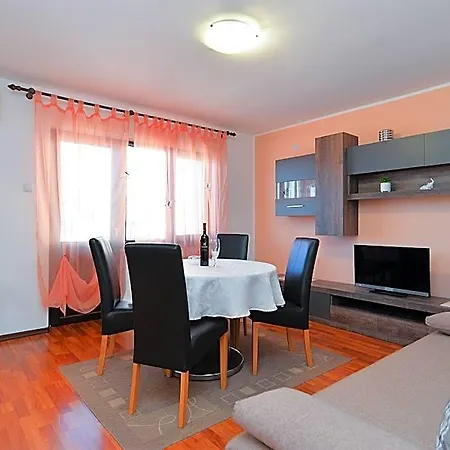 Hotel 2074 4*